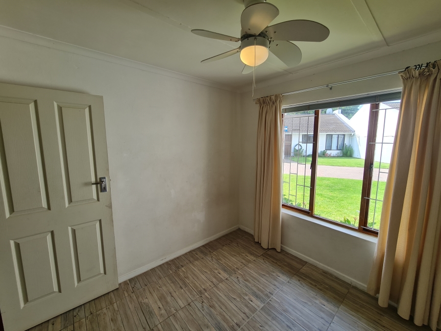 2 Bedroom Property for Sale in Paradise Beach Eastern Cape